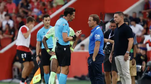 比赛的争议, 特接受了媒, 我以为他吹