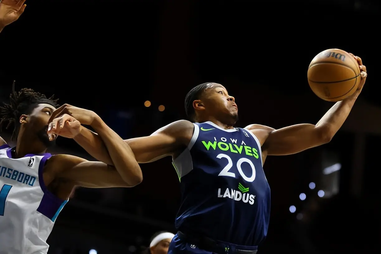 狼的下属球, Qt, 再被裁掉吗 狼的下属球, Qt, 再被裁掉吗